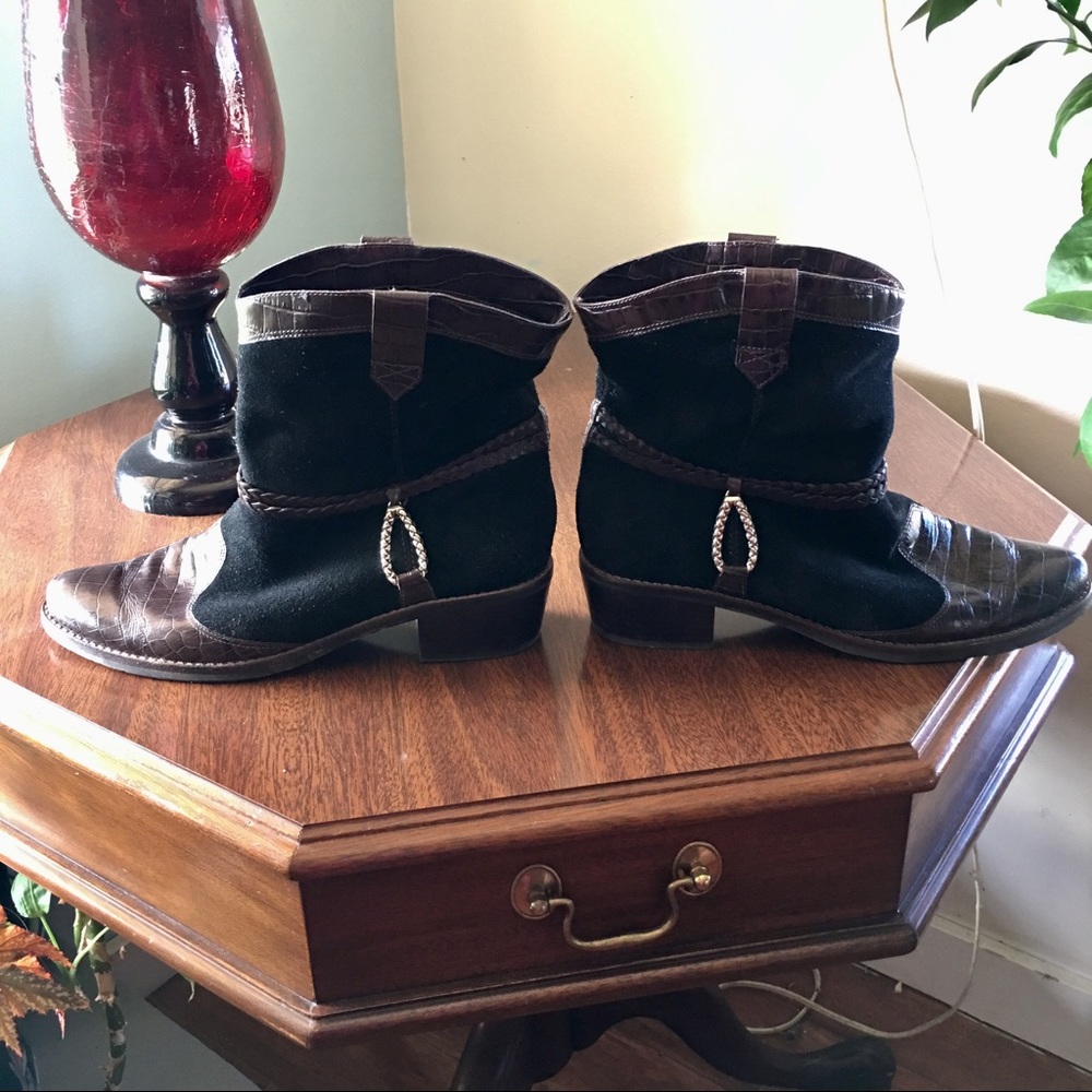 Authentic Brighton suede boots